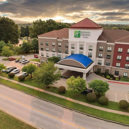 Holiday Inn Express And Suites Springfield Medical District By Ihg Exterior foto