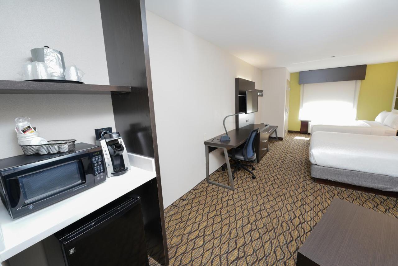 Holiday Inn Express And Suites Springfield Medical District By Ihg Exterior foto