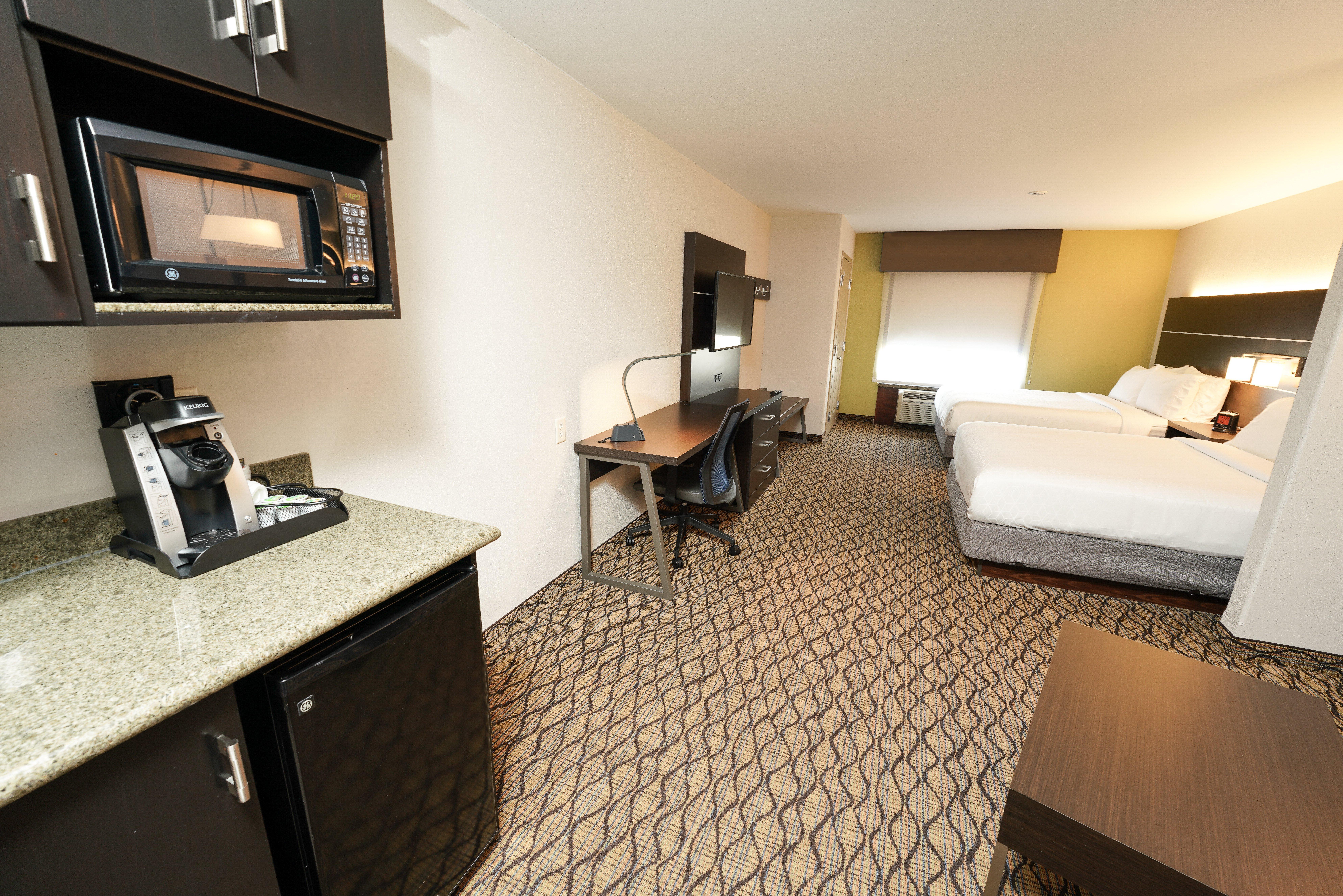 Holiday Inn Express And Suites Springfield Medical District By Ihg Exterior foto
